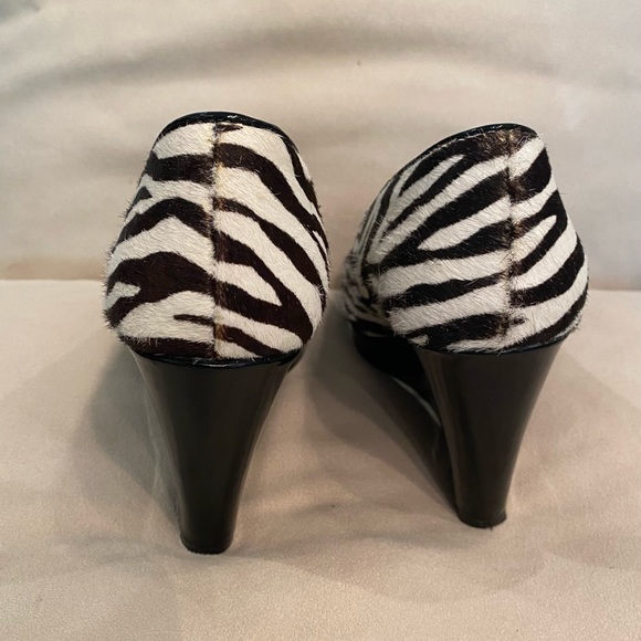 Bandolino zebra wedge women’s shoe 7 - Picture 8 of 9